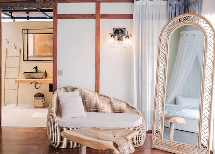 Joglo Adore, 3-br Villa, Private Pool * チャングー