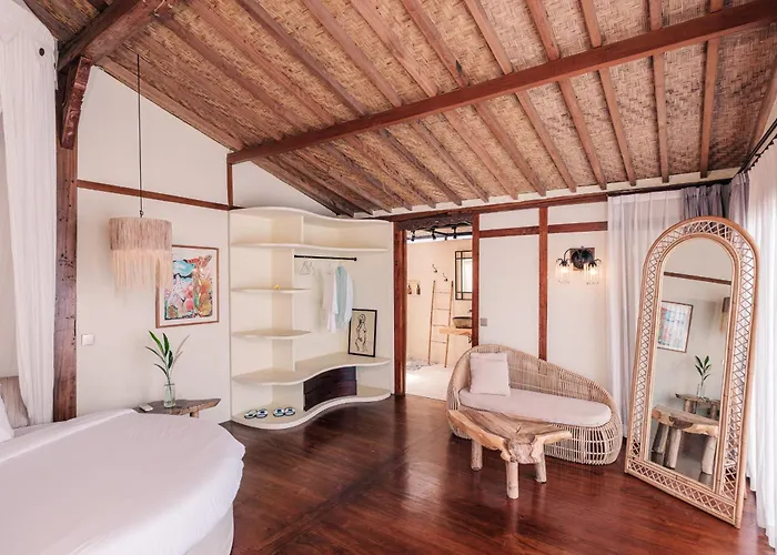 Joglo Adore, 3-br Villa, Private Pool