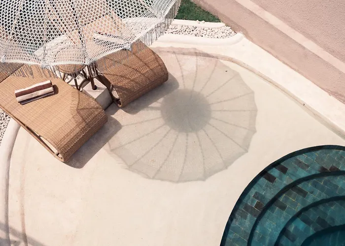Joglo Adore, 3-br Villa, Private Pool Villa *