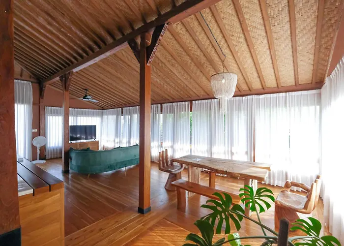 Joglo Adore, 3-br Villa, Private Pool