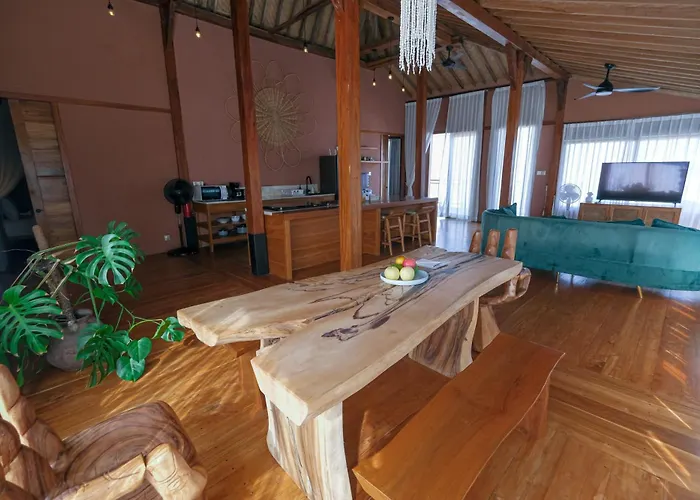 Joglo Adore, 3-br Villa, Private Pool *
