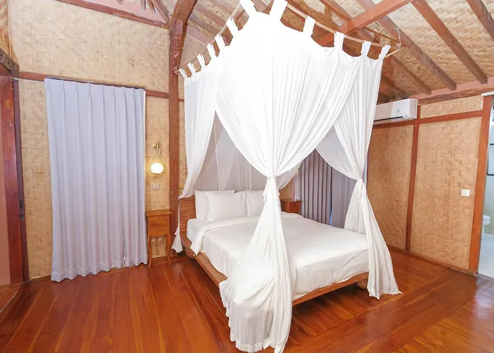 Joglo Adore, 3-br Villa, Private Pool Villa