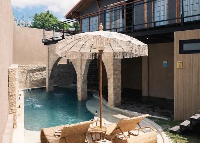 Joglo Adore, 3-br Villa, Private Pool * チャングー